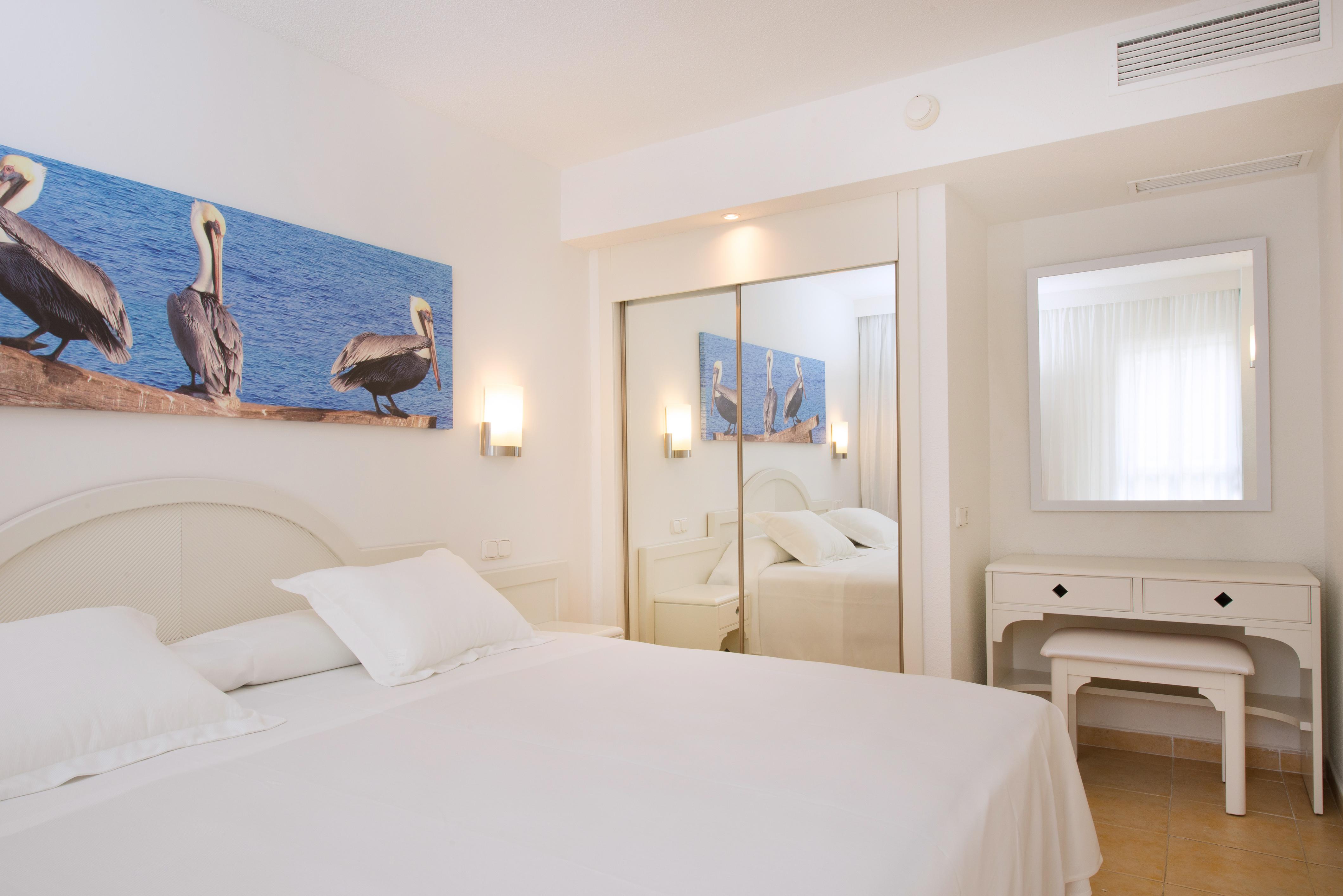Iberostar Waves Ciudad Blanca Otel Alcudia  Dış mekan fotoğraf