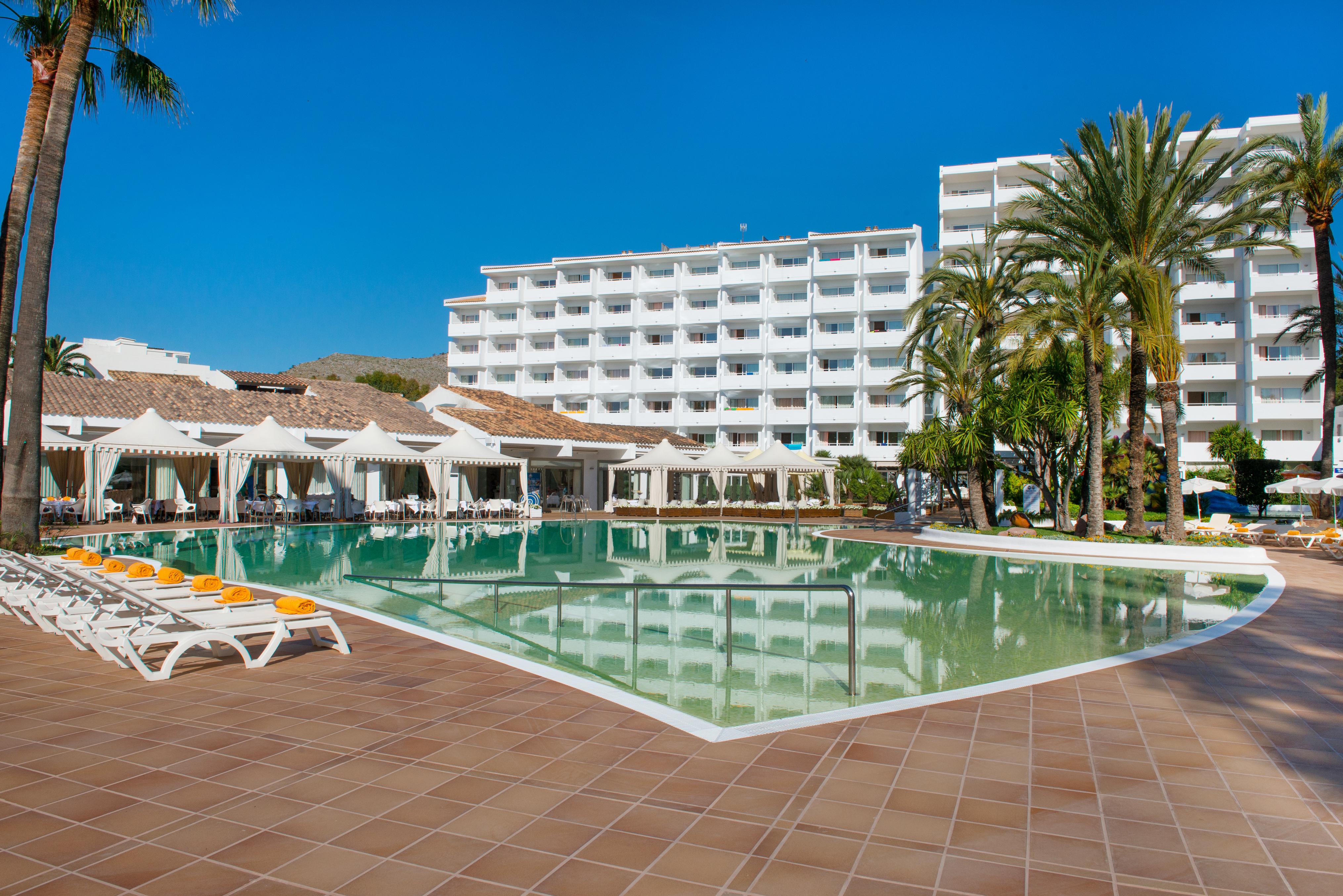 Iberostar Waves Ciudad Blanca Otel Alcudia  Dış mekan fotoğraf
