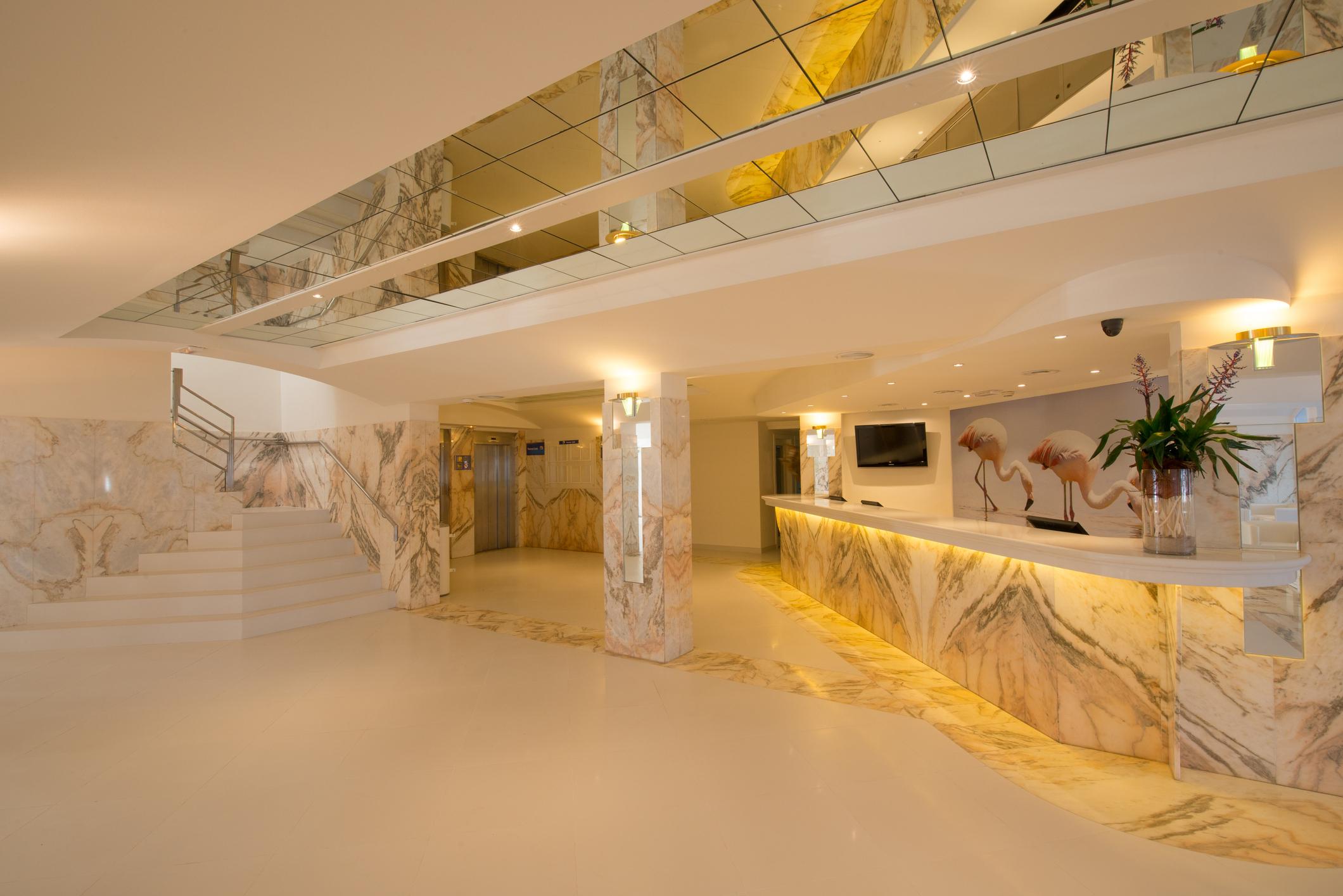 Iberostar Waves Ciudad Blanca Otel Alcudia  Dış mekan fotoğraf