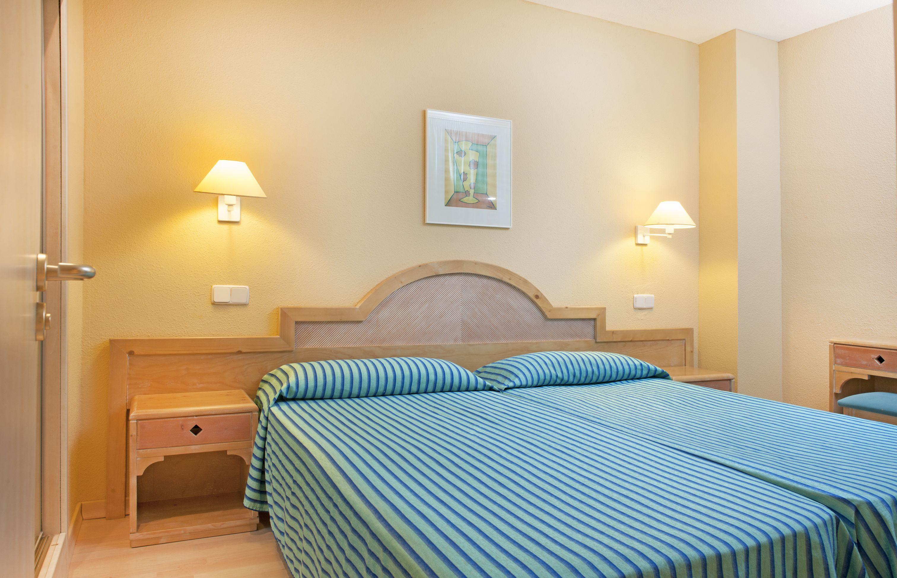Iberostar Waves Ciudad Blanca Otel Alcudia  Dış mekan fotoğraf