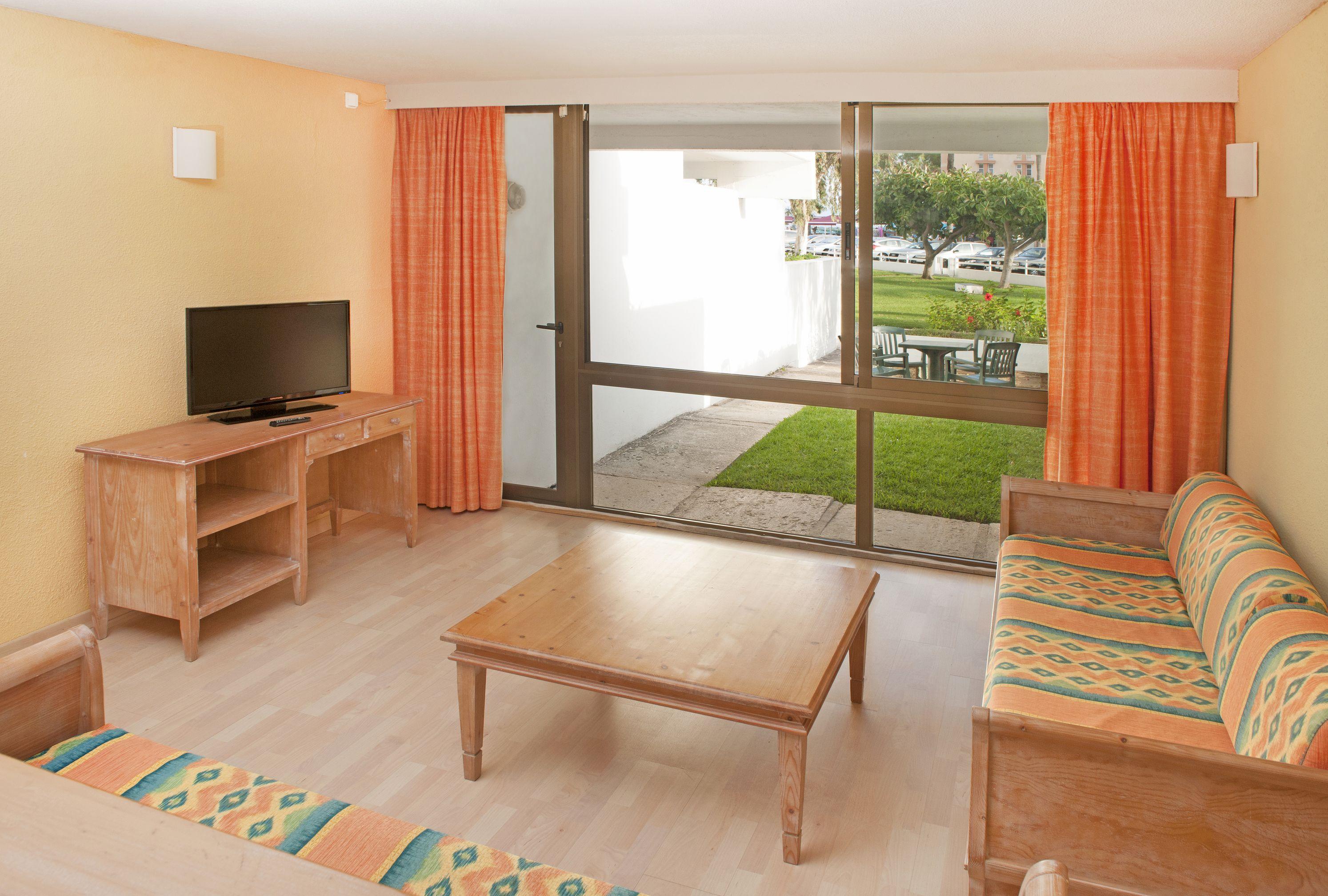 Iberostar Waves Ciudad Blanca Otel Alcudia  Dış mekan fotoğraf
