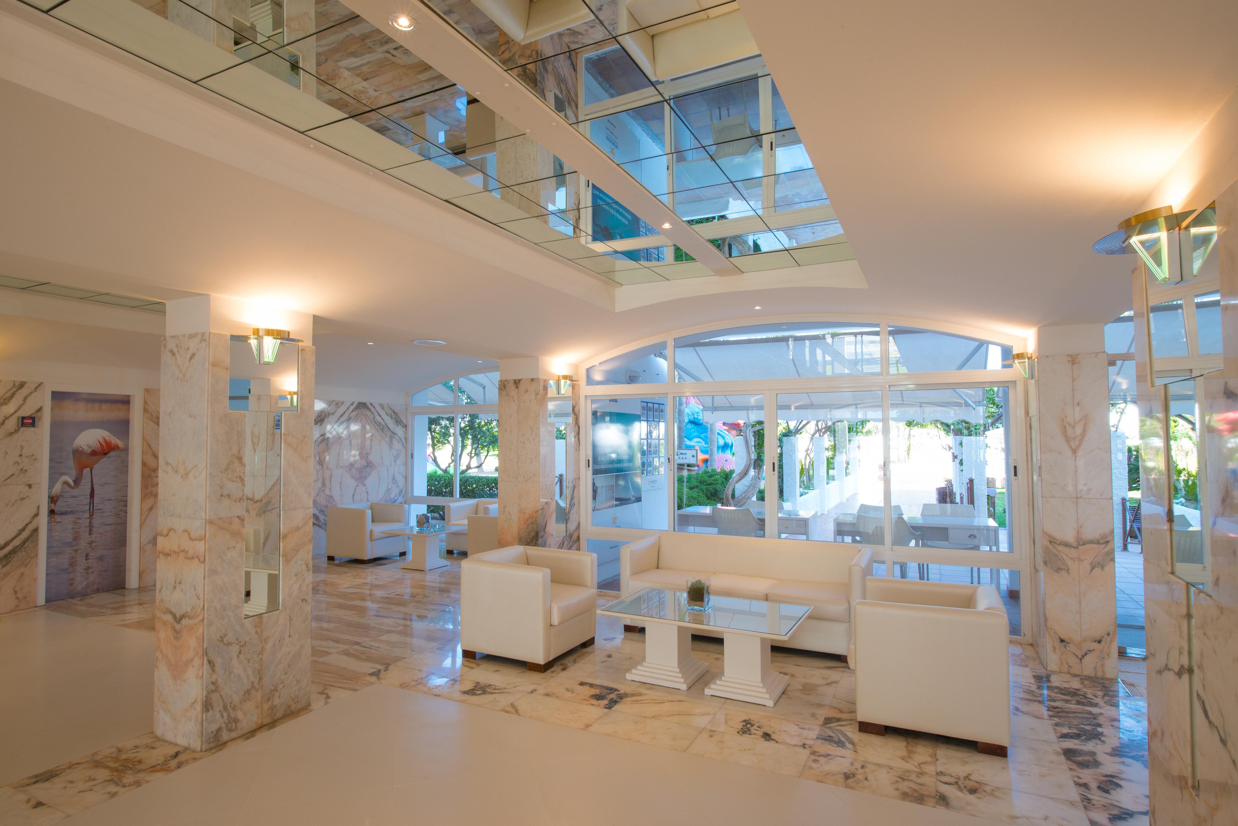 Iberostar Waves Ciudad Blanca Otel Alcudia  Dış mekan fotoğraf